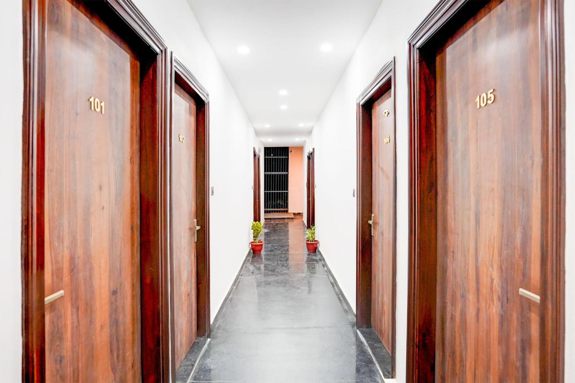Super Collection O 63 A Noida Hotel Exterior photo